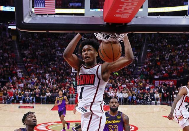 kaiyun中国官网-火箭又一21岁新星蜕变:攻防一体扎心詹皇