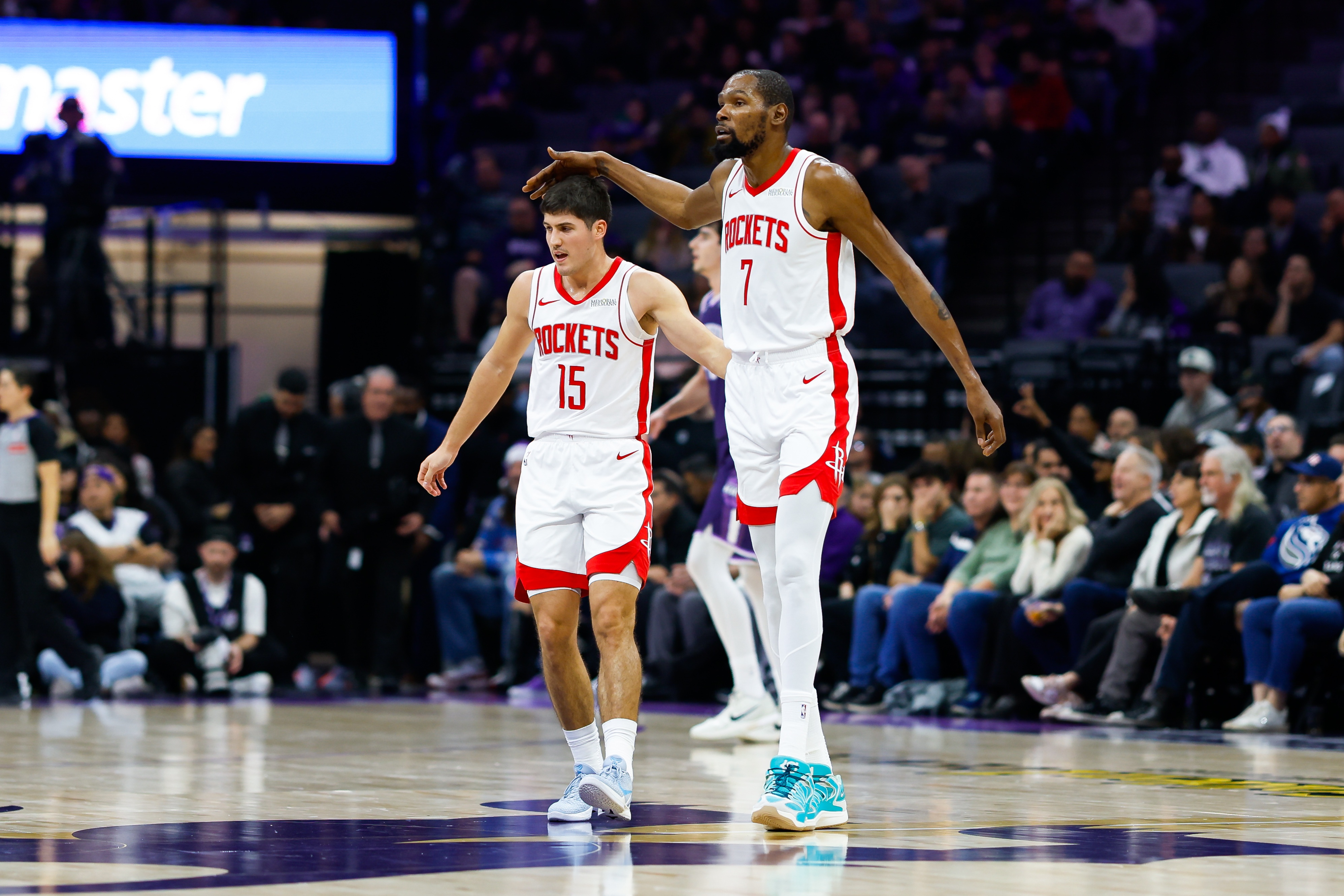 kaiyun中国官网-KD日常夸奖谢泼德：他能突能投&amp;防守积极 为其他人打开了空间