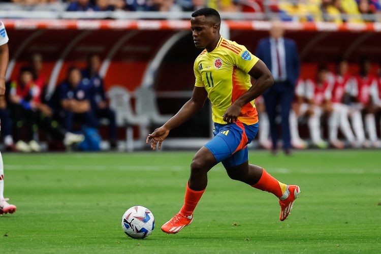 开云官网-记者：报价低于2000万欧元，狼队拒绝了弗鲁米嫩塞签阿里亚斯