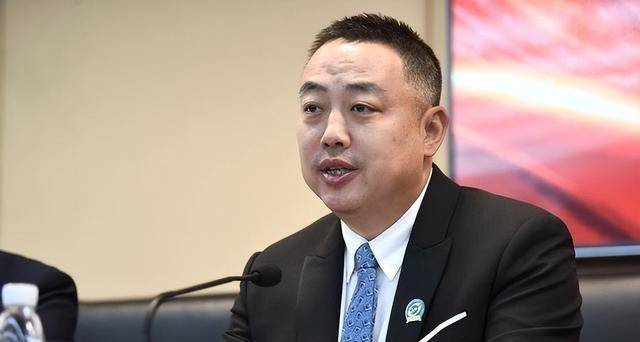 云开体育-有种人生赢家叫刘国梁，辞职乒协主席短短10个月，早已走上光明大道|国乒|乒乓球|商业|演讲者|青少年_新浪体育_新浪新闻